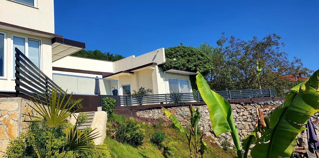 Jacuzzi Penthouse Apartment Matulji Esterno foto