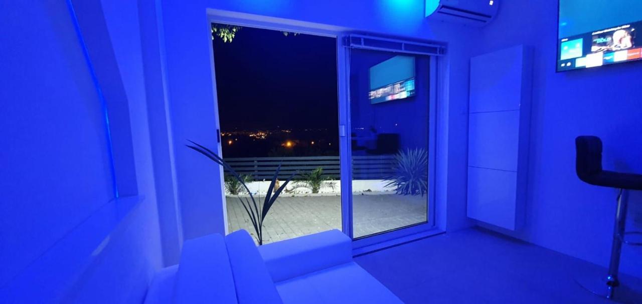 Jacuzzi Penthouse Apartment Matulji Esterno foto