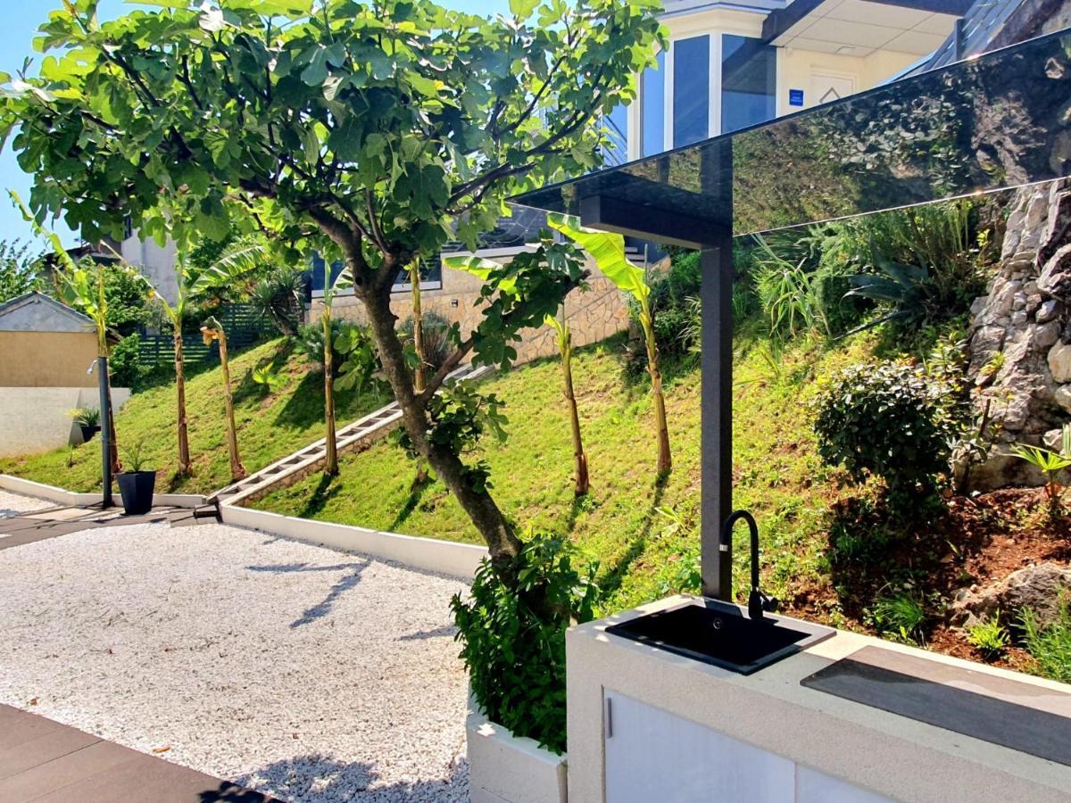 Jacuzzi Penthouse Apartment Matulji Esterno foto