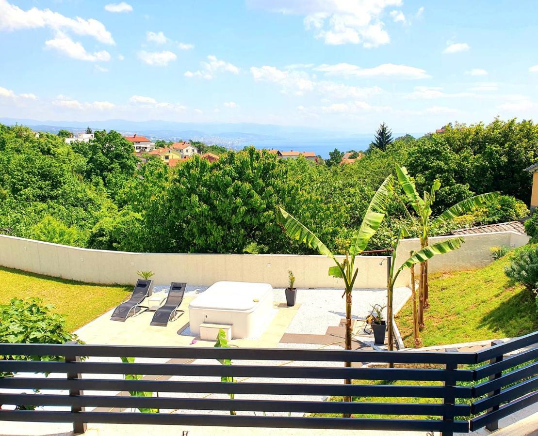 Jacuzzi Penthouse Apartment Matulji Esterno foto