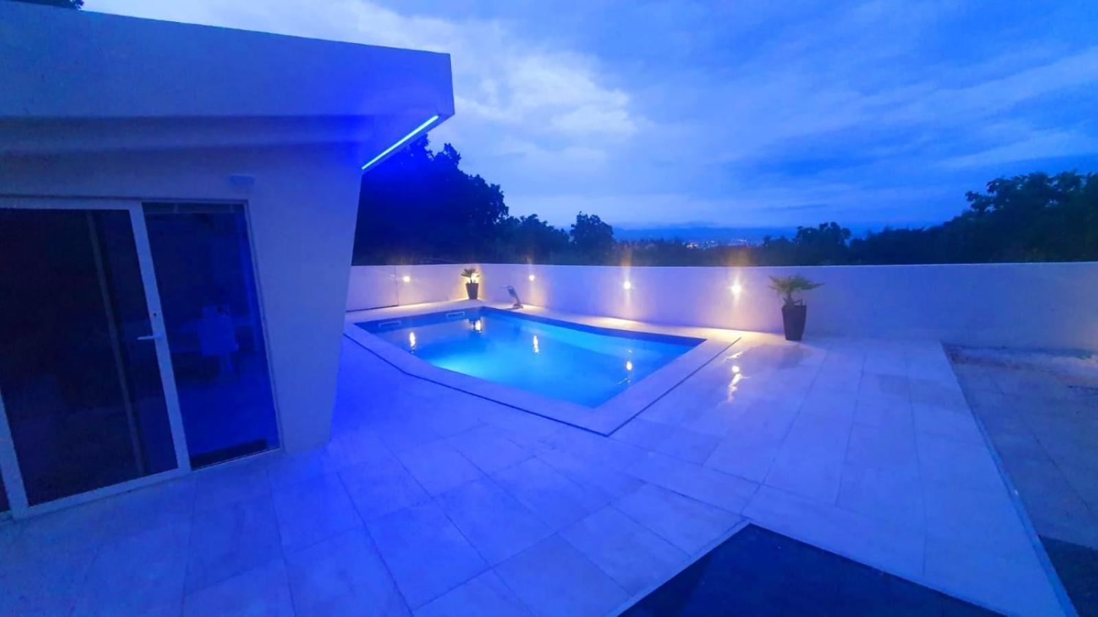 Jacuzzi Penthouse Apartment Matulji Esterno foto