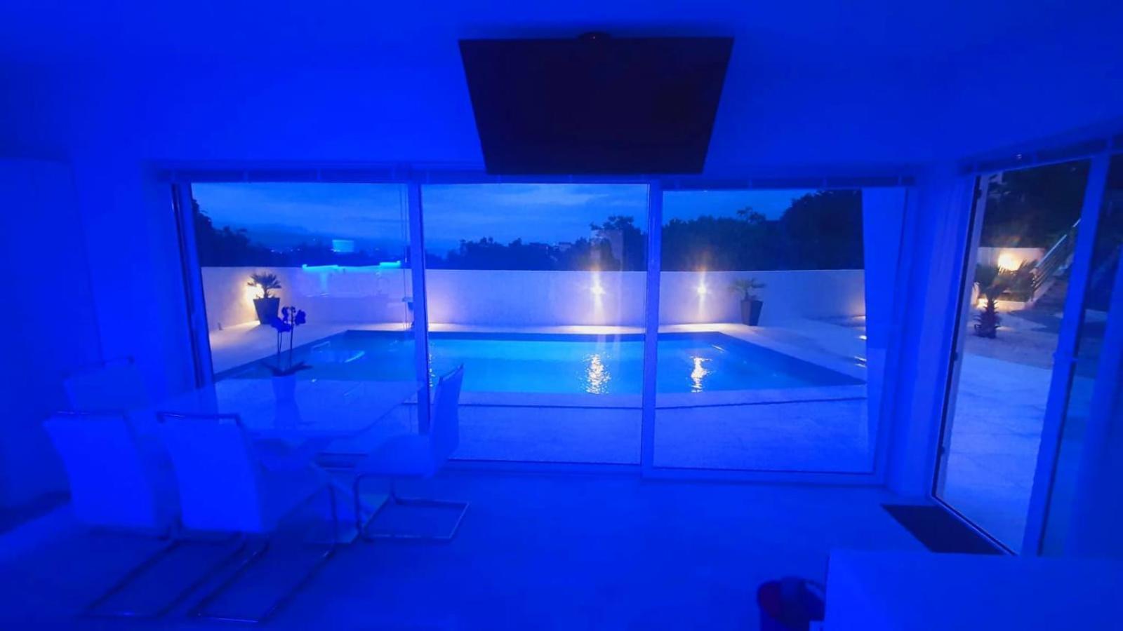 Jacuzzi Penthouse Apartment Matulji Esterno foto