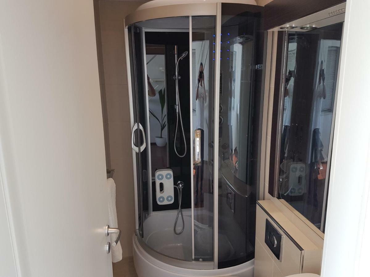 Jacuzzi Penthouse Apartment Matulji Esterno foto