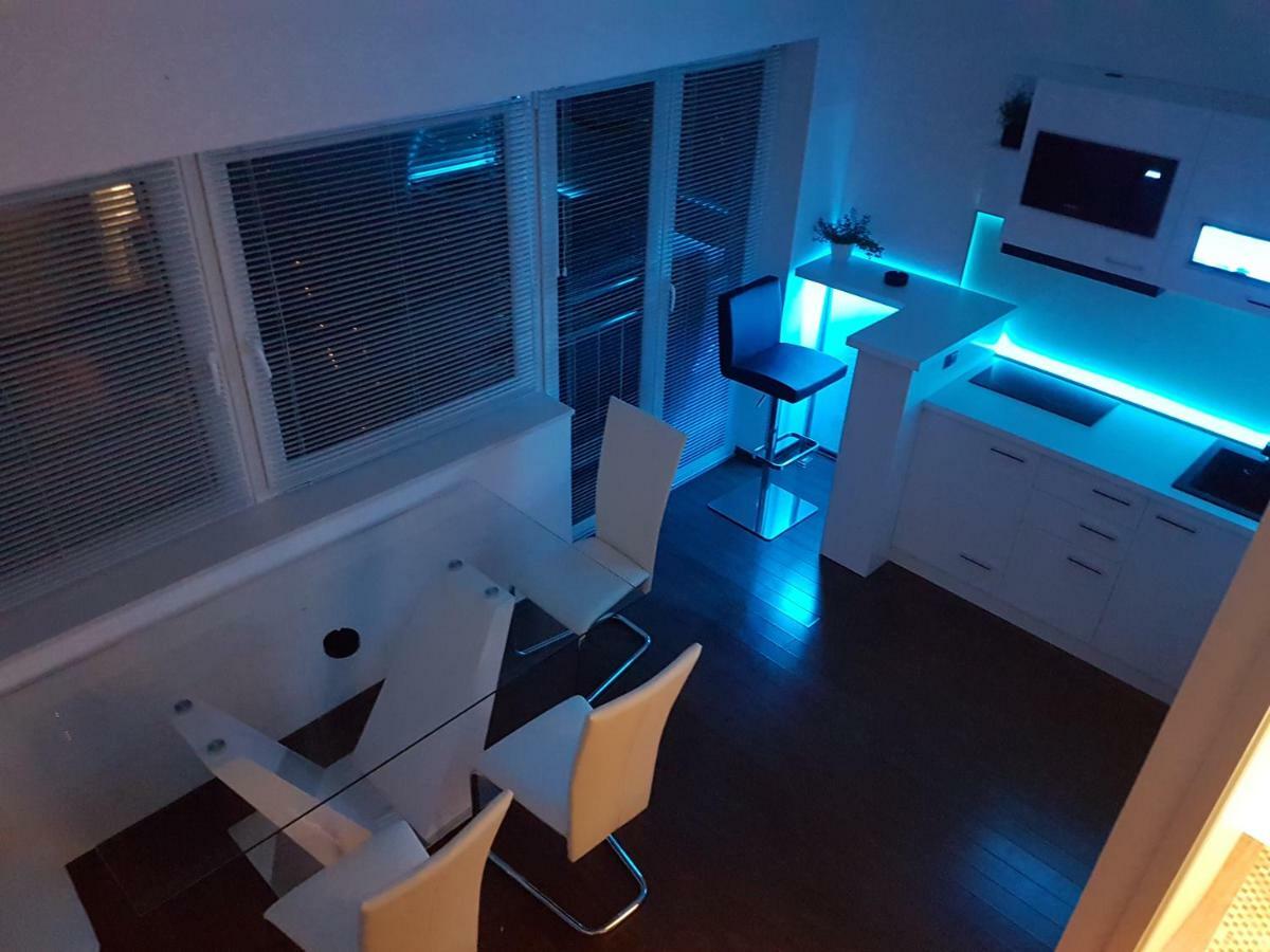Jacuzzi Penthouse Apartment Matulji Esterno foto